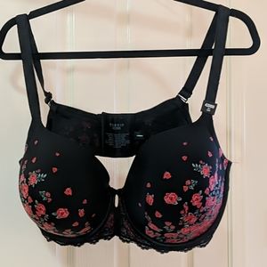 NWT Torrid t-shirt bra